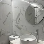 아파트 Oikos Corfu